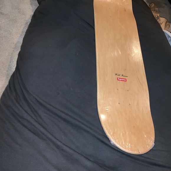 Supreme Flag skateboard - Picture 3 of 7